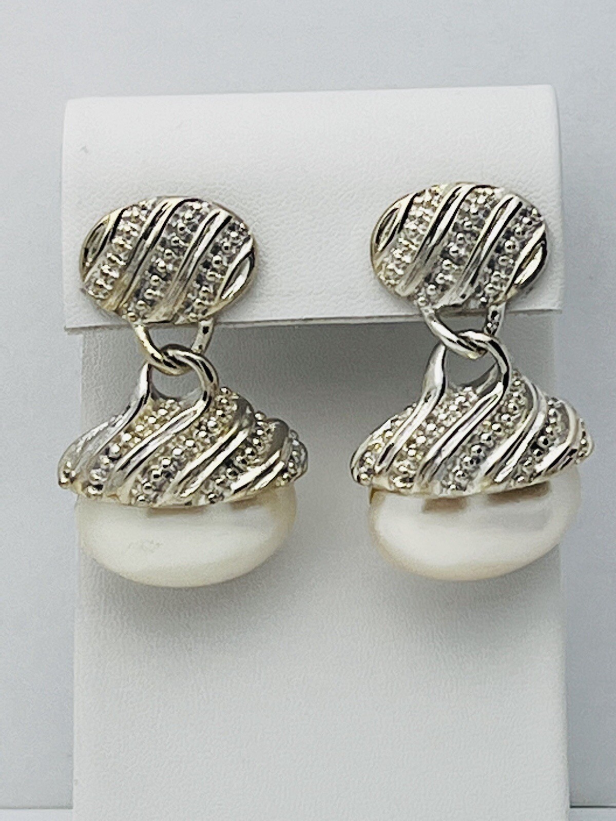 Vintage 1980-1990s Silver-Tone Pierced Oval Dangle Earrings White Faux Pearls