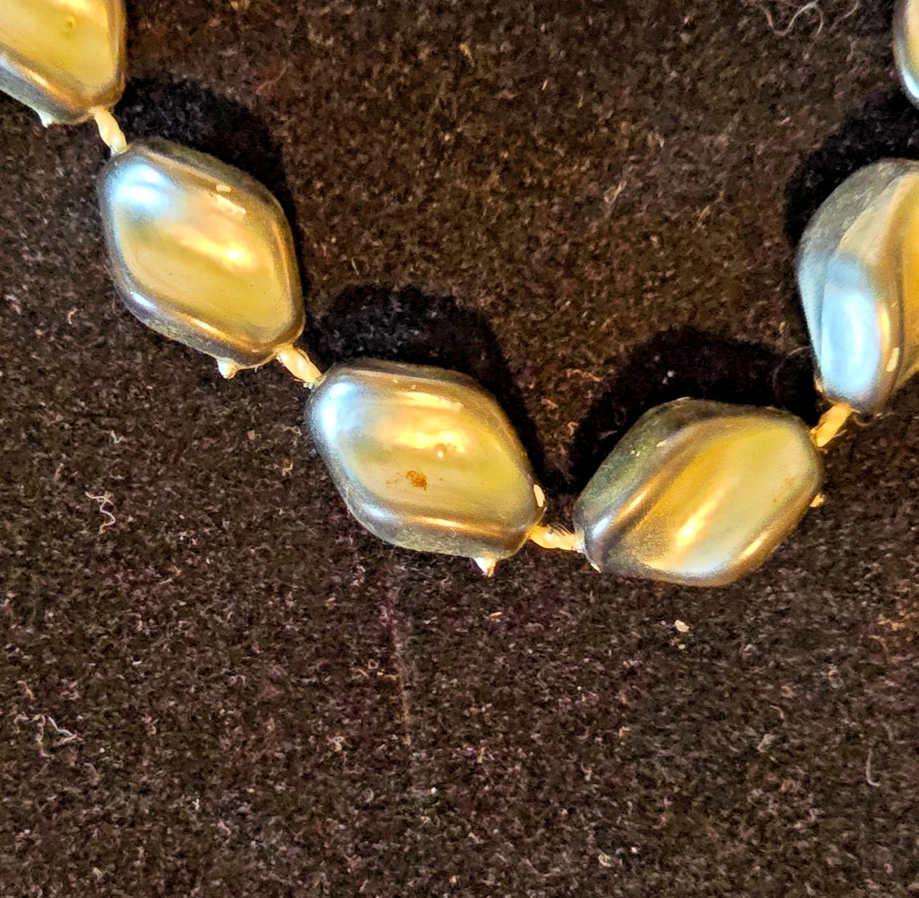 Vintage Gray Swirl Marbled Lucite Acrylic ? Bead Necklace Oval Retro MCM 17 In