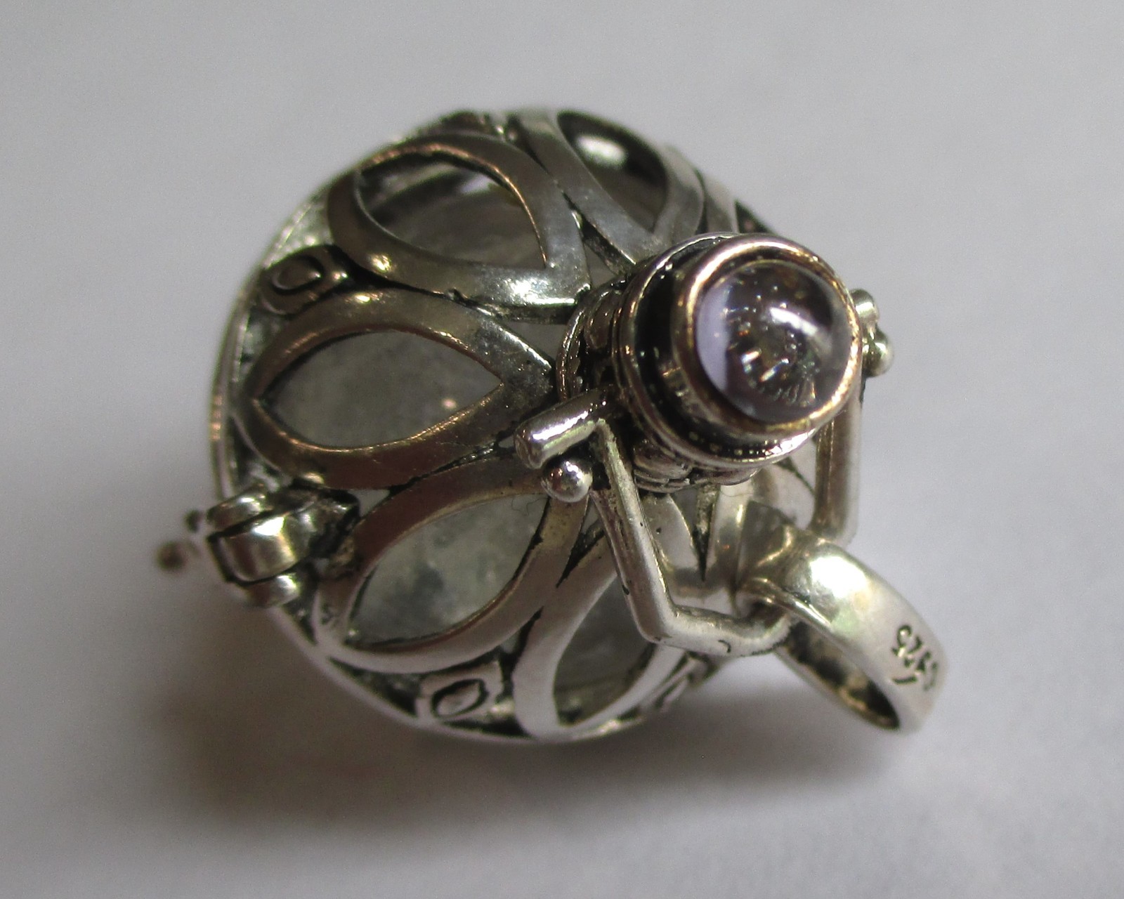 STERLING SILVER QUARTZ CRYSTAL ORB LOCKET PENDANT POOLS OF LIGHT STYLE