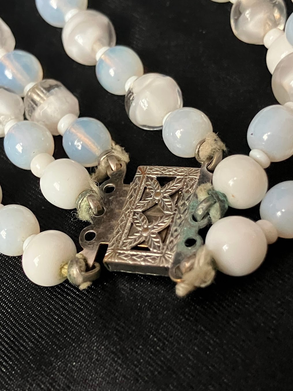 Vintage White Glass Beaded Necklace Bracelet Set Opalescent MCM Bridal