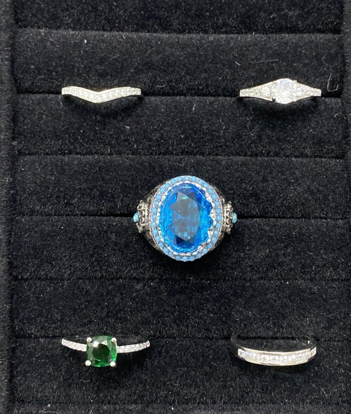 ✨Lot Of 5 Vintage To Now Beautiful Gemstone Estate Rings, All Size 8✨