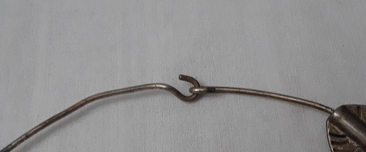 Vintage Handmade Silver Tone Chocker Necklace with Amber Beads 10 in