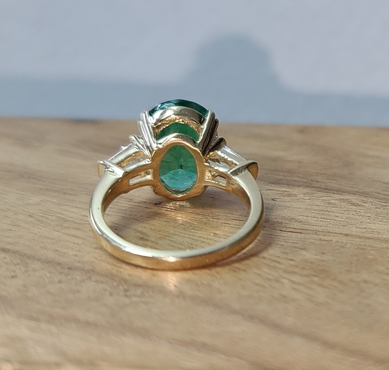 14K Yellow Gold Engagement Ring 5.11CT.Natural Green Emerald Oval Shape GIA Cert
