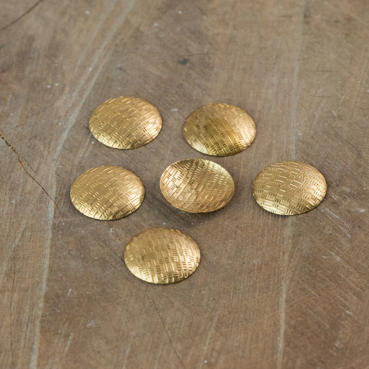 No Hole Raw Brass Textured Circle Pendants 18mm (6) mtl507A