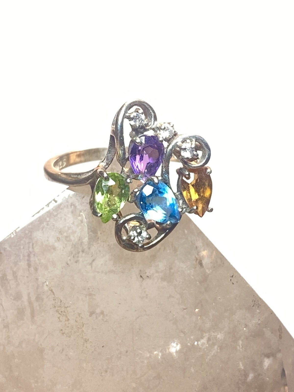 Cocktail ring size 6.75 sparkly colored stones blue pink yellow pinky sterling s