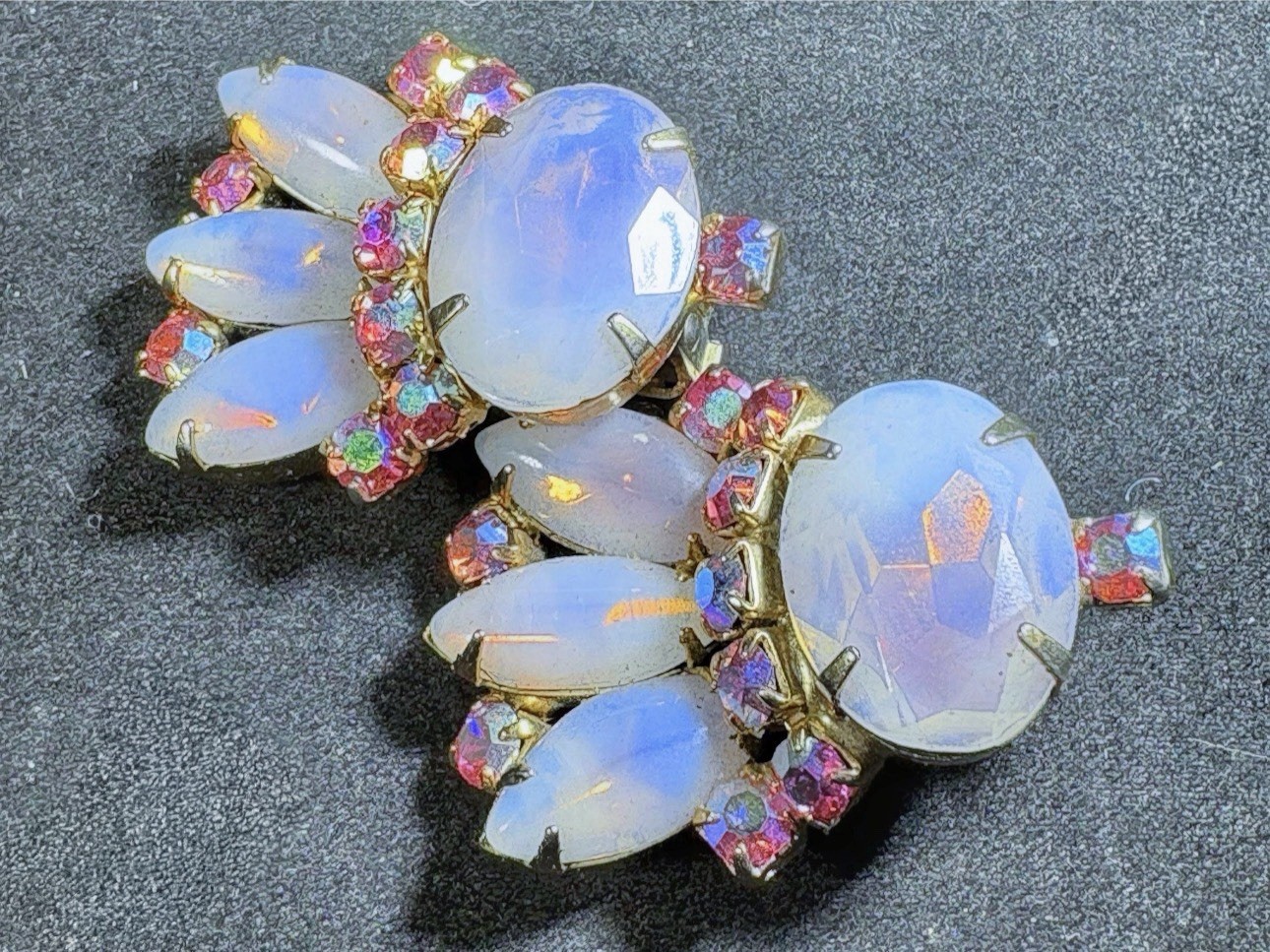 Vintage Juliana D&E Pink Moonstone Aurora Borealis Starburst Brooch Earrings Set