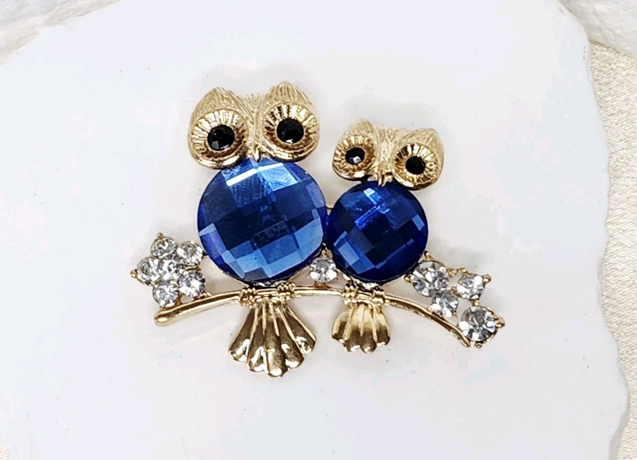 Vintage Gold-Tone Owl Pair Brooch W Blue Crystal Bodies and Rhinestone Accents
