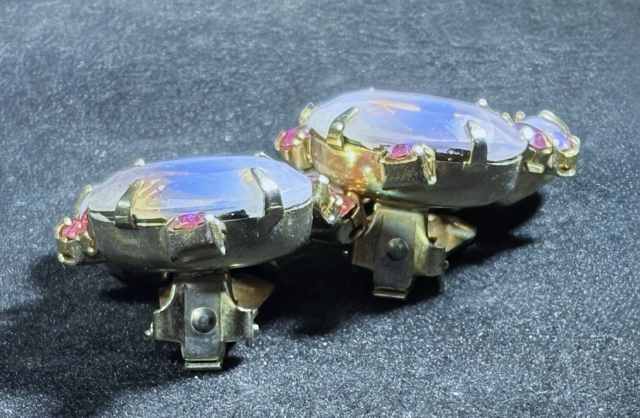 Vintage Juliana D&E Pink Moonstone Aurora Borealis Starburst Brooch Earrings Set