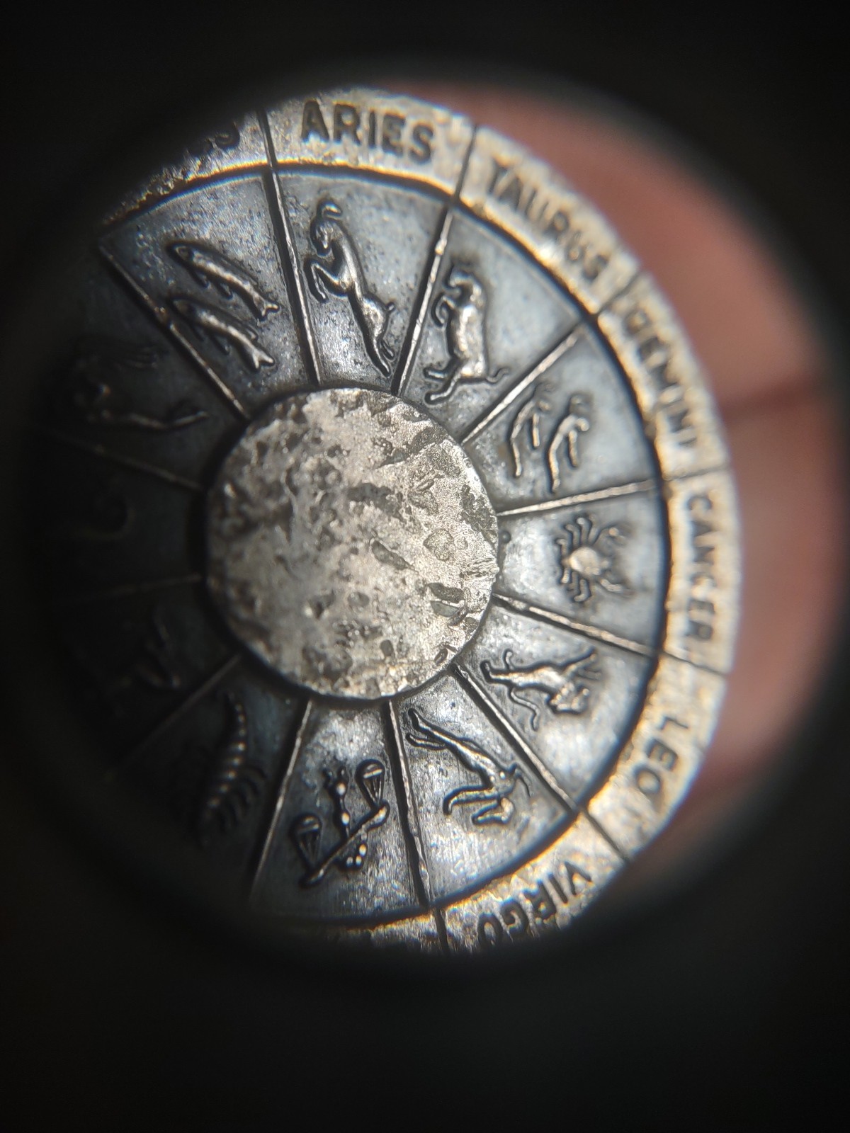5.4 Grams Vintage Sterling Silver Charm Pendant 925 Star Signs Astrology Wheel