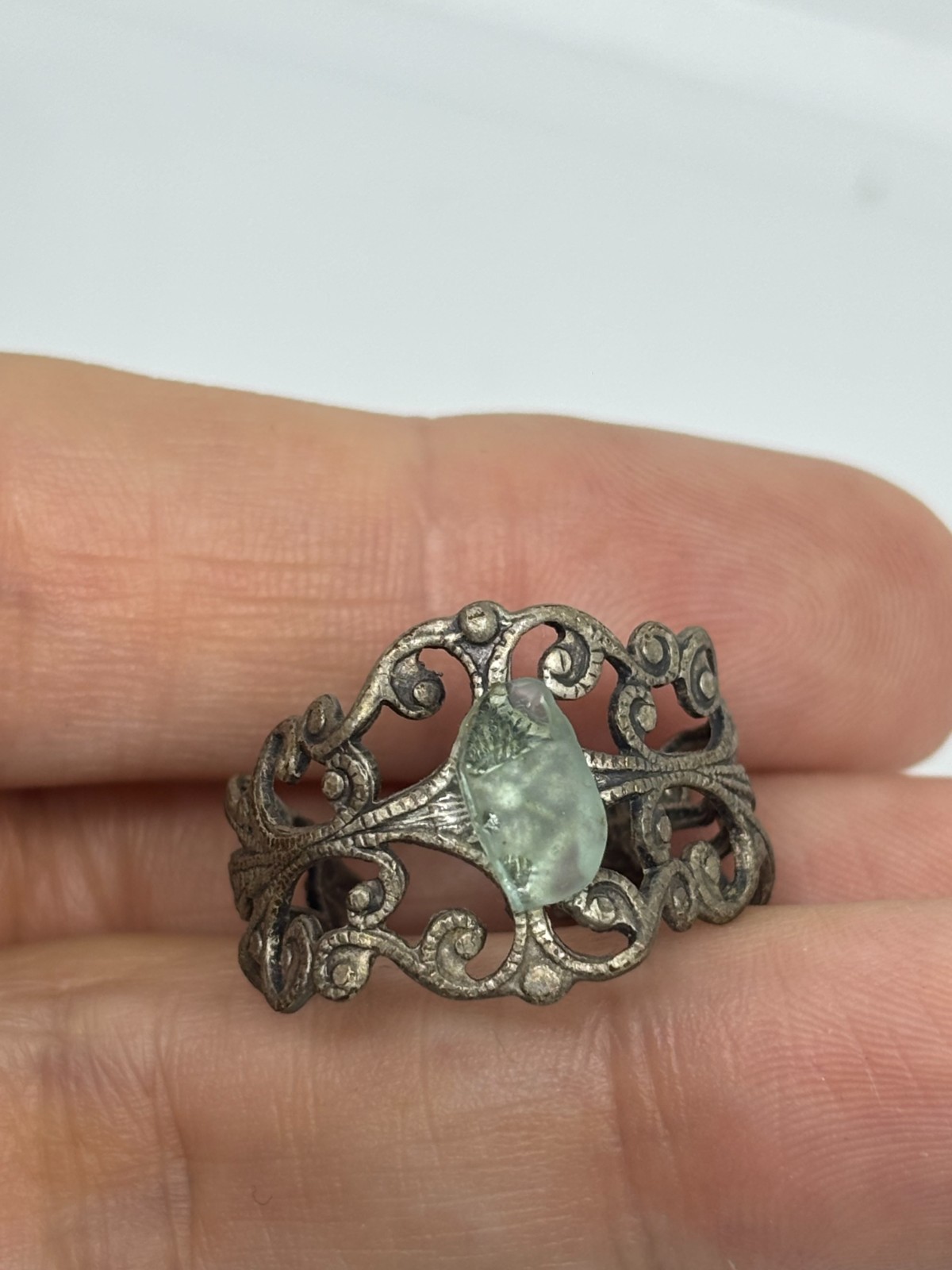 Handcrafted Vintage Sterling Silver Raw Cut Tourmaline Victorian Florentine Ring