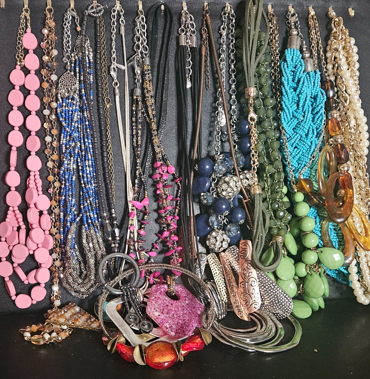 Vintage Estate & Modern Costume Jewelry 1lb Lot Mix Gold & Silver Tone, chunky,