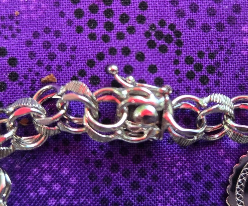 VINTAGE 1960’S STERLING SILVER 8 CHARM BRACELET 7.5 IN TRAVEL CA FL OH