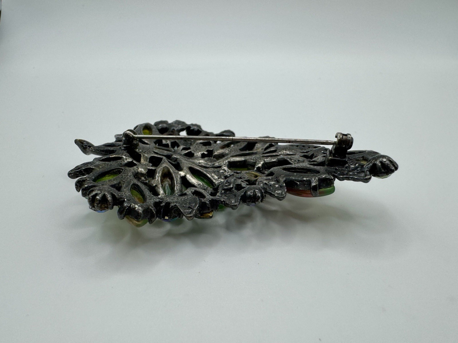 Vintage Arthur Pepper ART Green Givre Glass Cabochons AB Rhinestones Leaf Brooch
