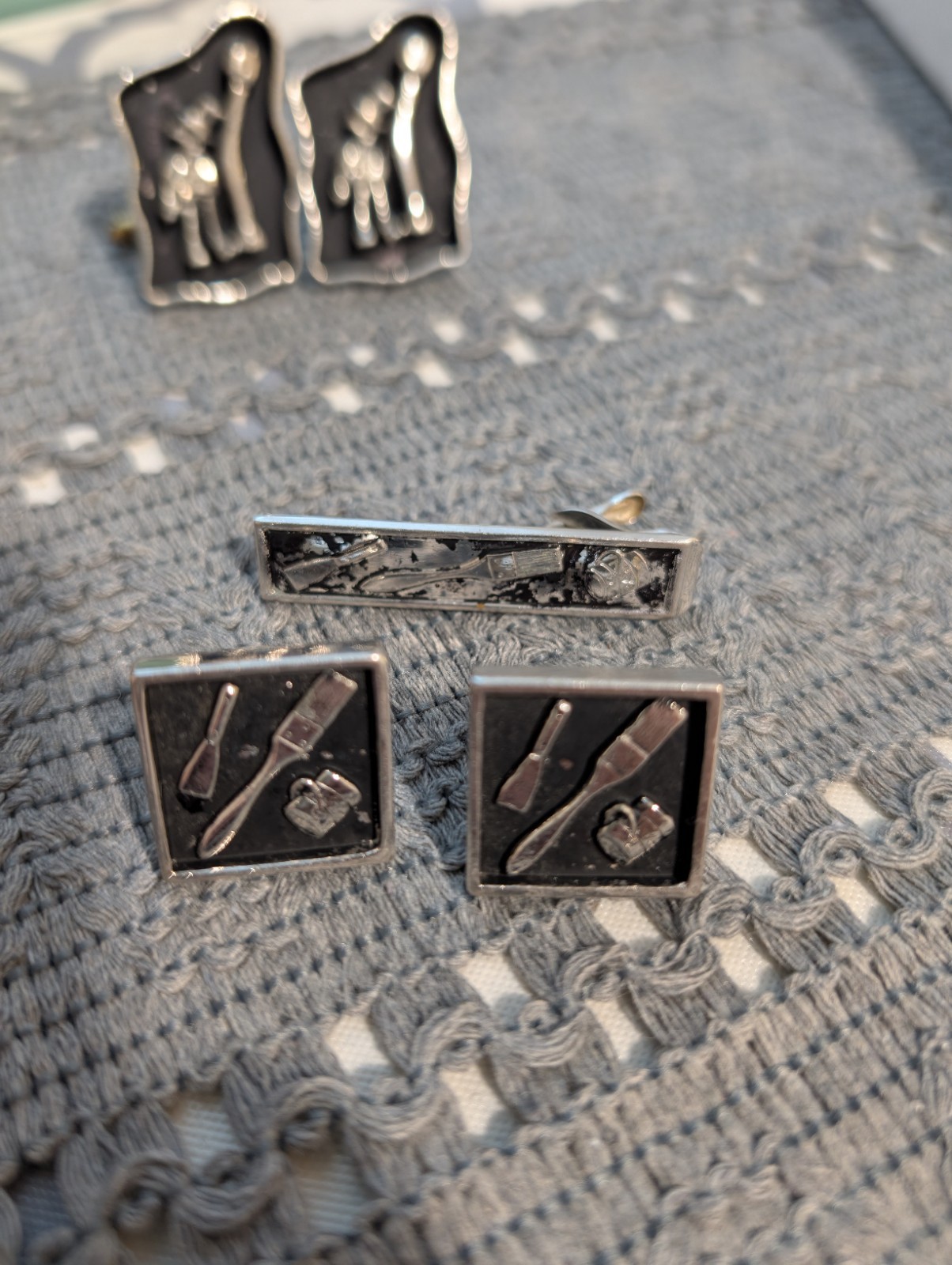 Swank Men’s Mixed Lot Cufflinks & Tie Bar Set. 13 pairs Metal Gold/Silver/Black