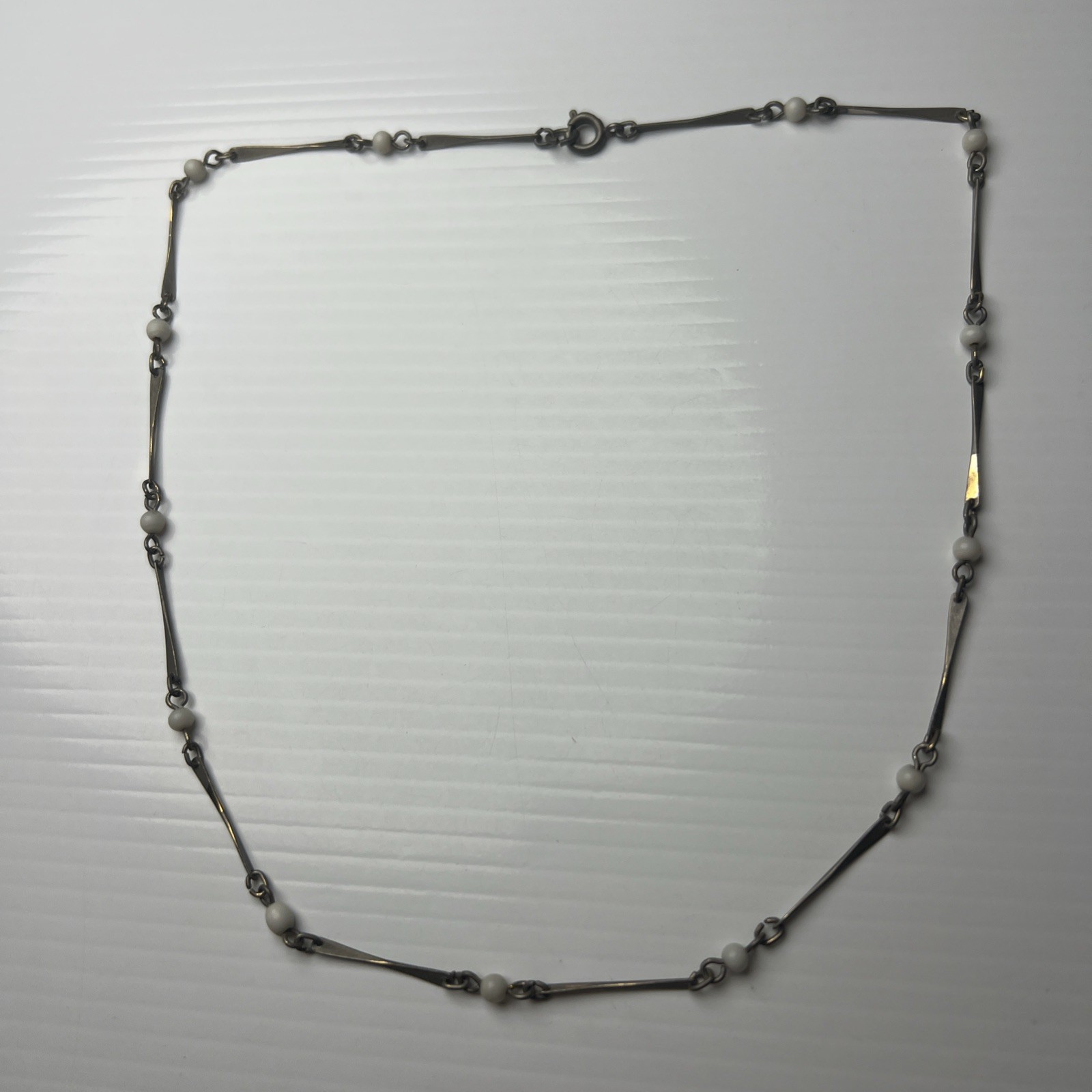Vintage Twisted Bar Link Necklace Boho White Glass Beaded Silver Tone 20″