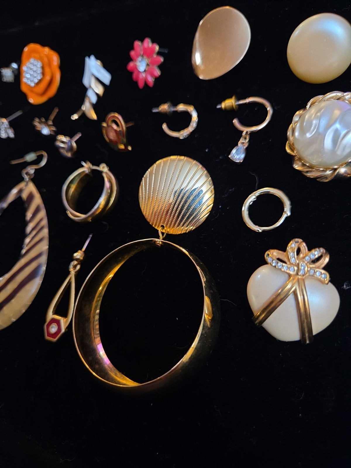 Lot Of Vintage Costume Jewelry Single Earrings Clip On Craft Some Signed
