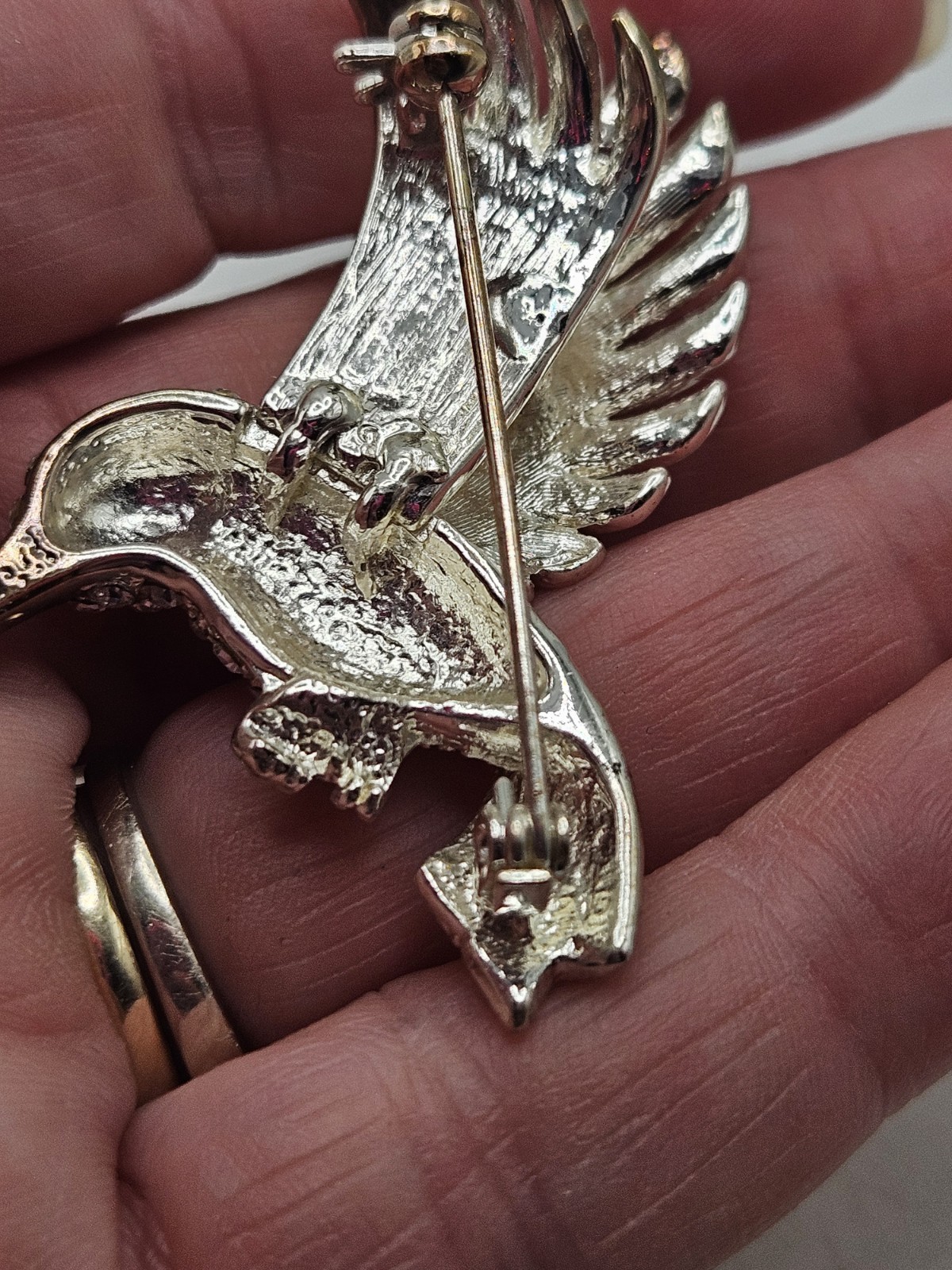 Vintage HummingBird In Flight Brooch Pin Silver Tone Rhinestones With Green Eye