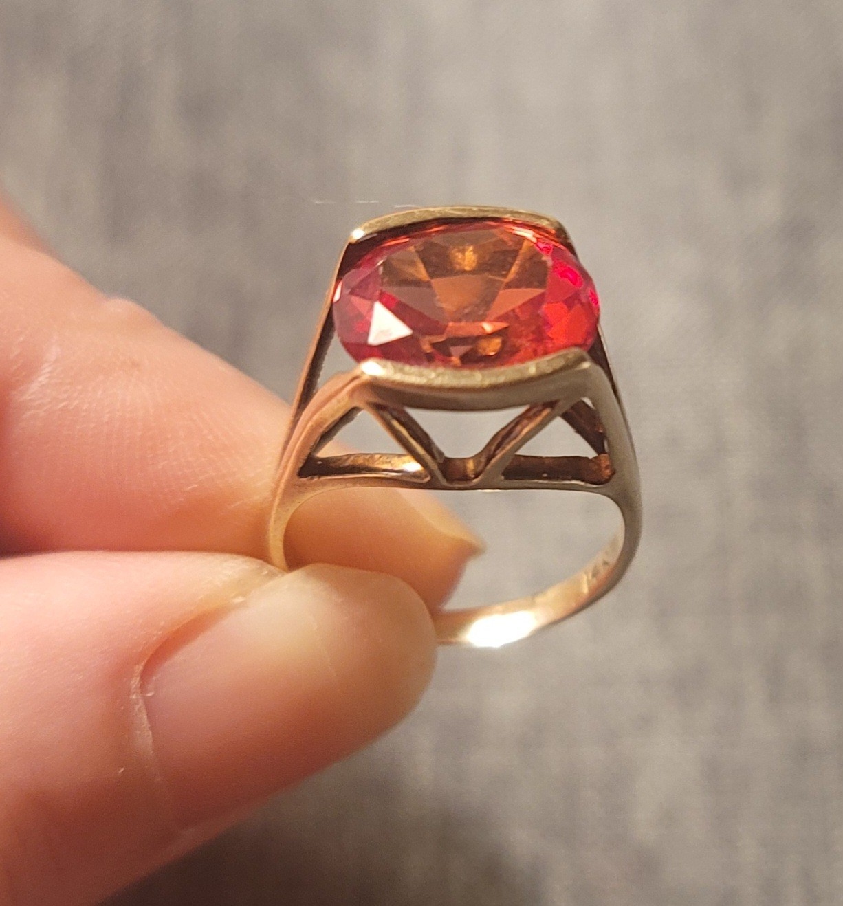 Vintage Mid-Century 14K Vivid Reddish-Orange Sapphire, Approx. 6.00 Carats