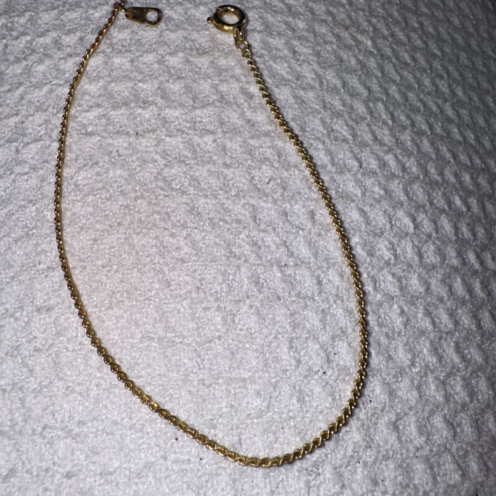 18 kt. Yellow Gold Plated Thin Serpentine 7” Bracelet Vintage