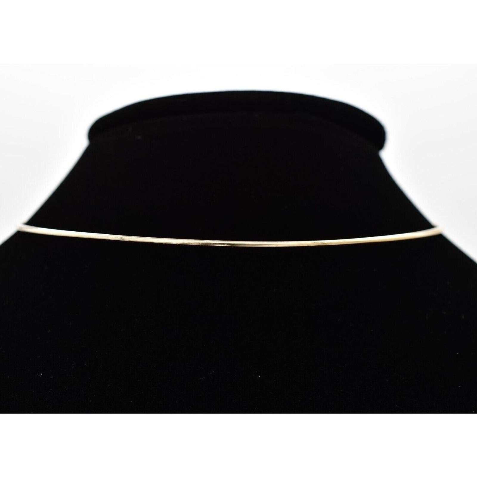 Vintage Choker Necklace Simple Wire Collar Gold Tone Metal Round Shiny NOS 1980s