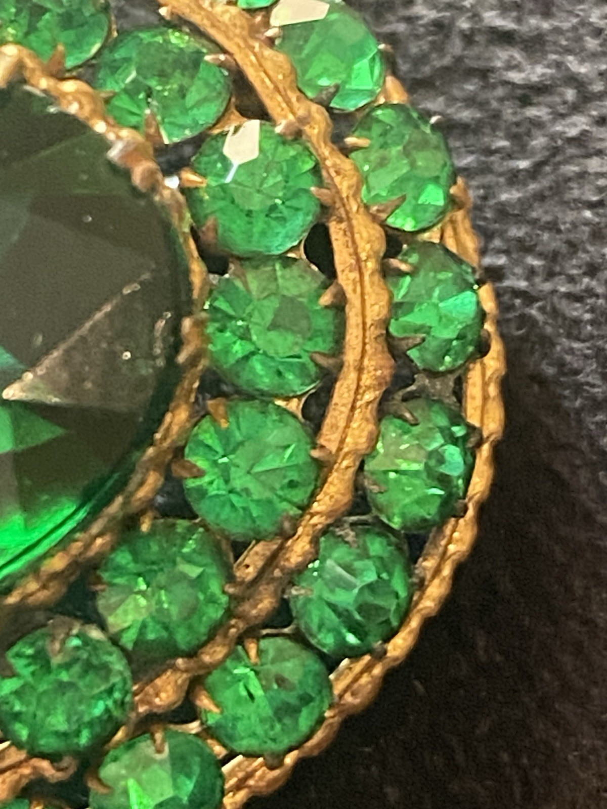 Atq 1920s Czechoslovakian Czech Emerald Green glass Tiered Art Deco brooch Pin