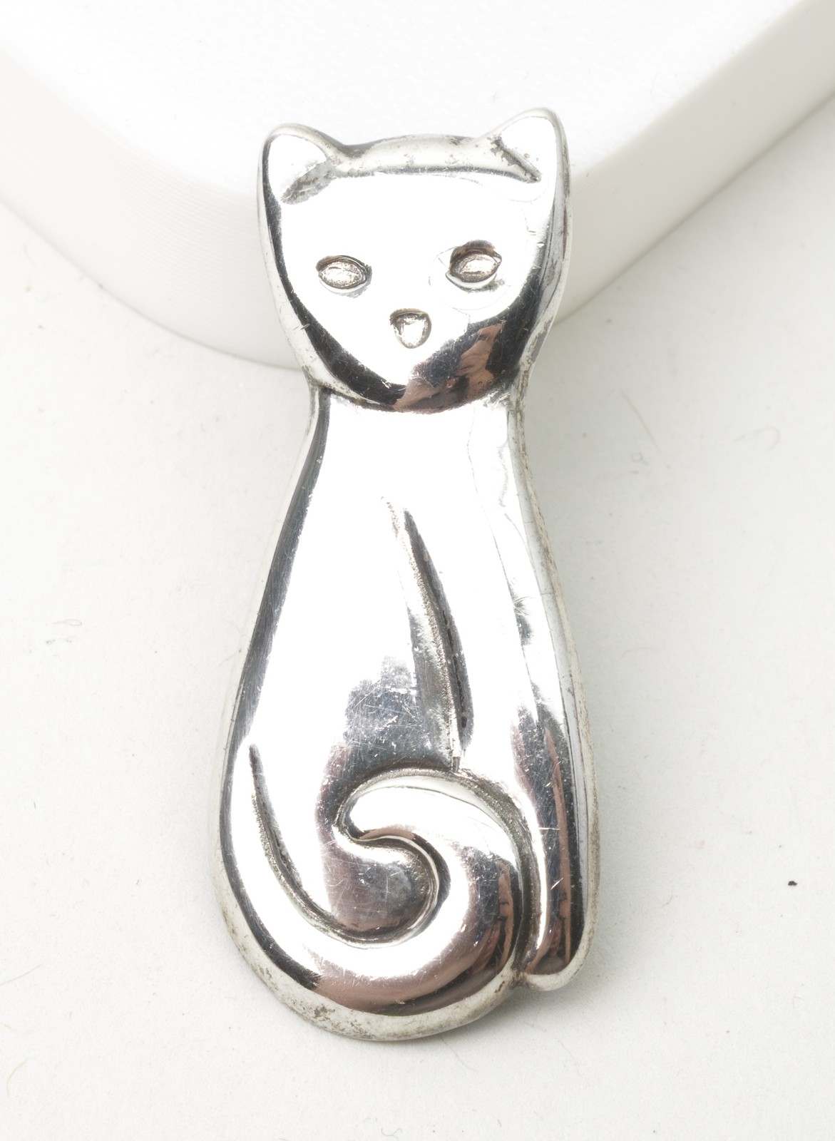 James Avery Sitting Cat Vintage Sterling Silver Pin