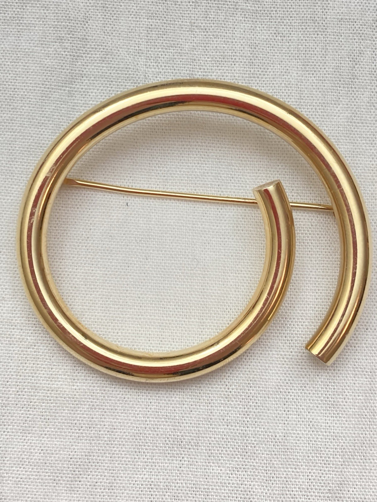 Estate Vintage 1 5/8″ PBD 14K Polished Yellow Gold Circle Spiral Pin/Brooch 4.5g