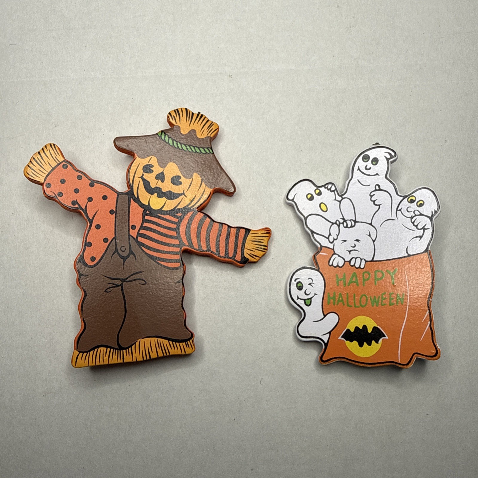 Vintage Wooden Halloween Pins & Clip On Earrings Mixed Lot – Very Good