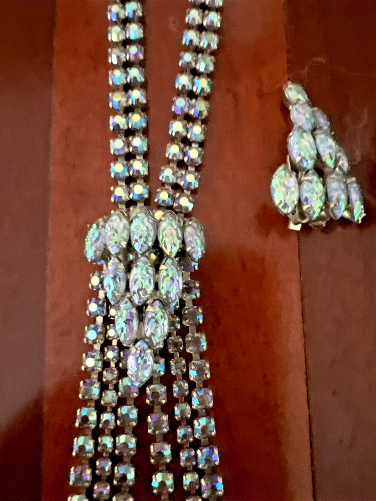 VTG. MCM BLUE AURORA BOREALIS RHINESTONE & ART GLASS NECKLACE & EARRING SET