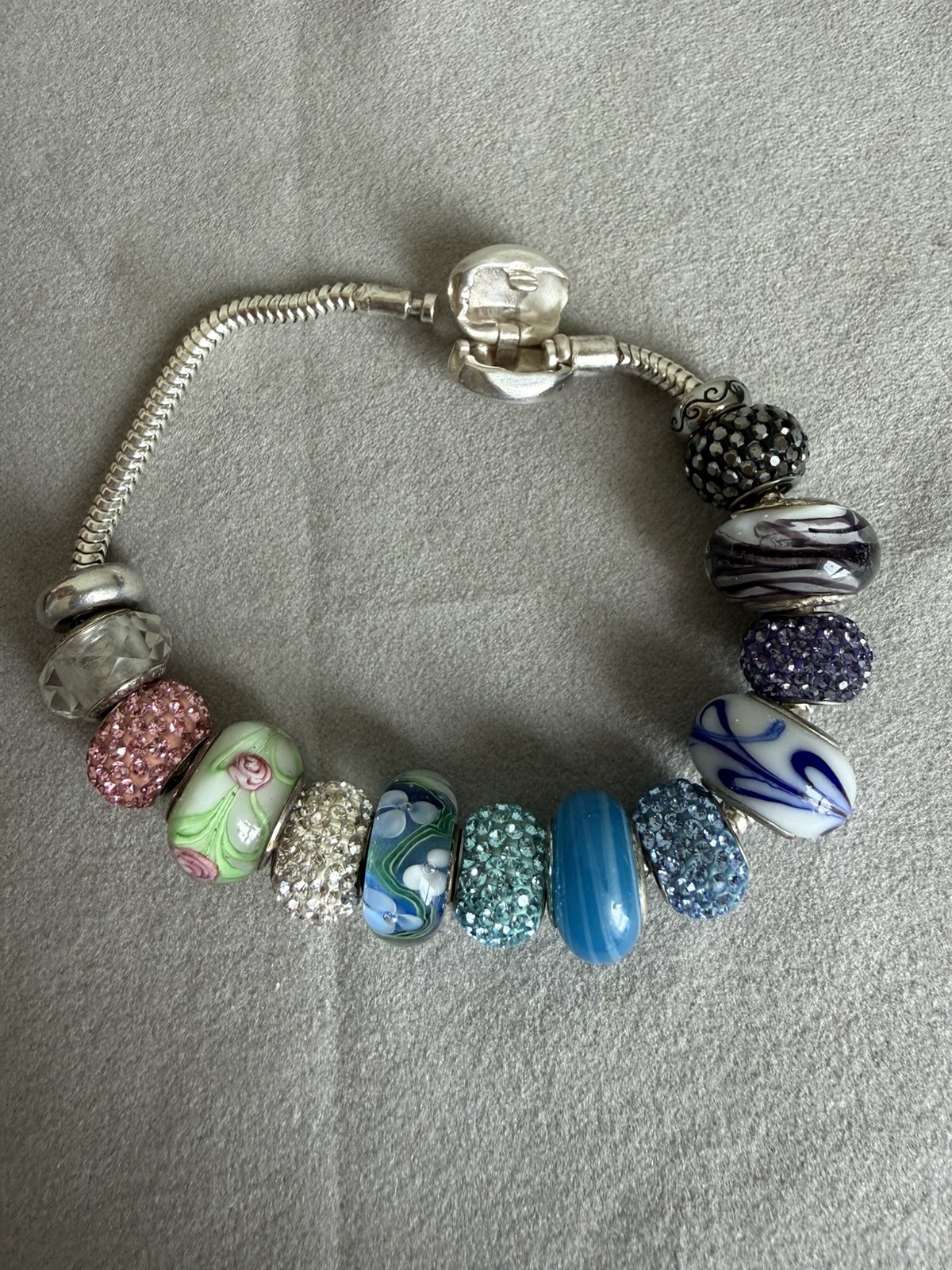 Michael Anthony Sterling Silver Memories Charm Bracelet & 12 charms 7,5 in 31g