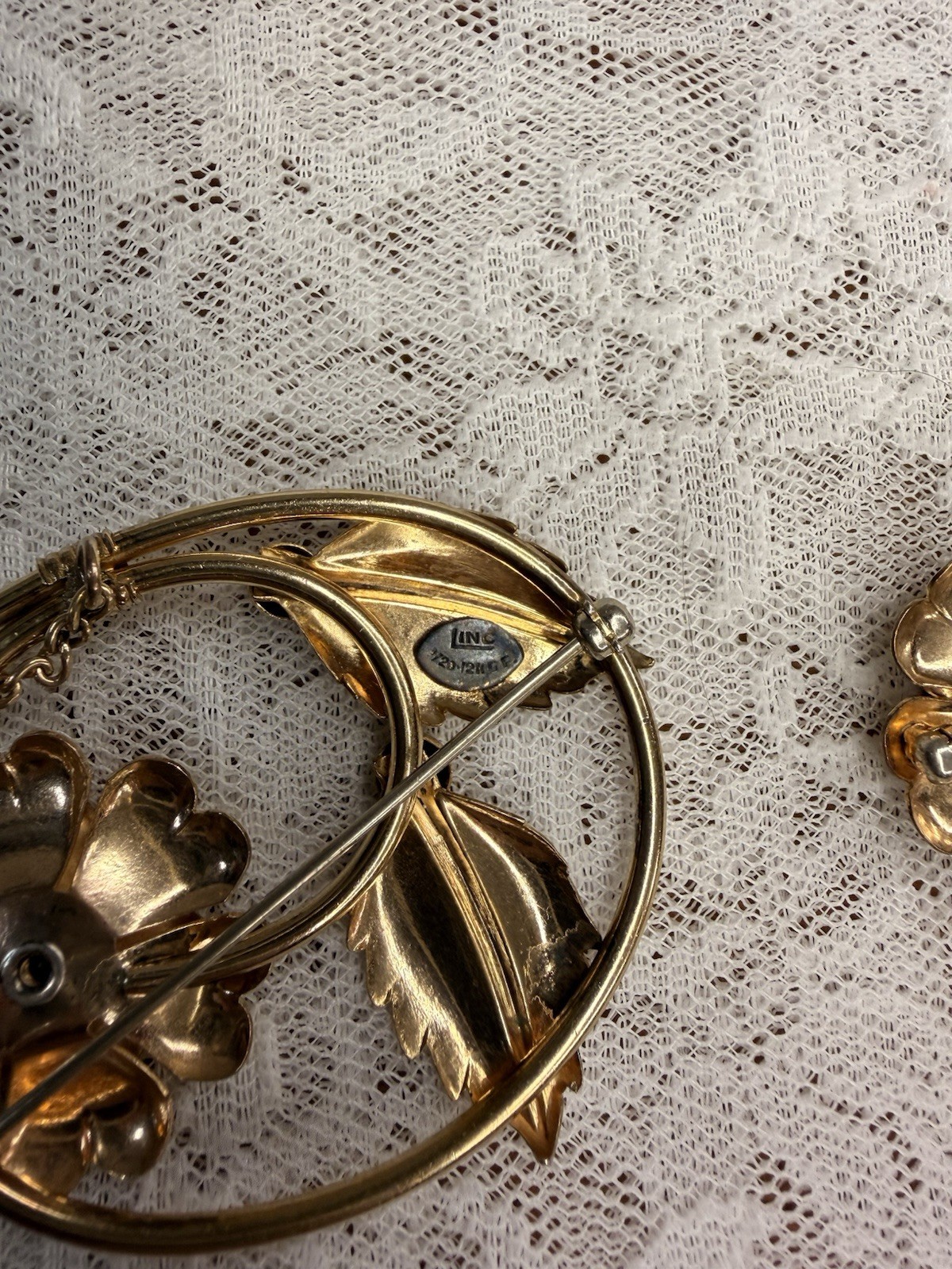 Vintage Linc 12k Gold Filled Double Flower W/ Orange Amber Stone Brooch Pin