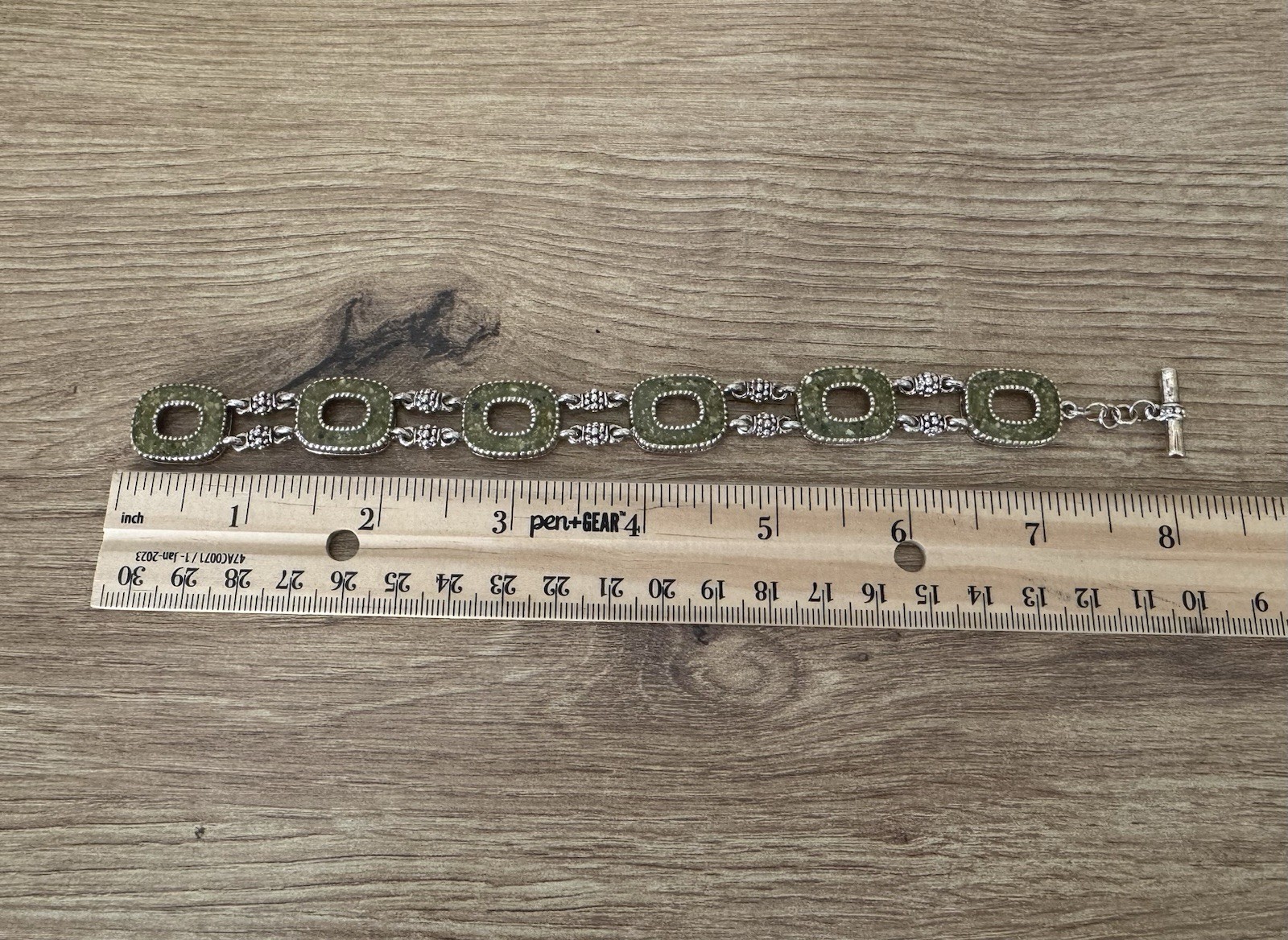 Vintage Sterling Silver Link Bracelet Green Stone Bezel Set Toggle Clasp 7.5 in