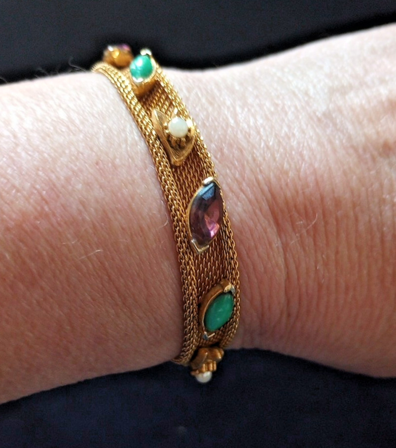 Vtg Signed FLORENZA Gold Tone Mesh Bracelet, Green & Purple Stones & Faux Pearls