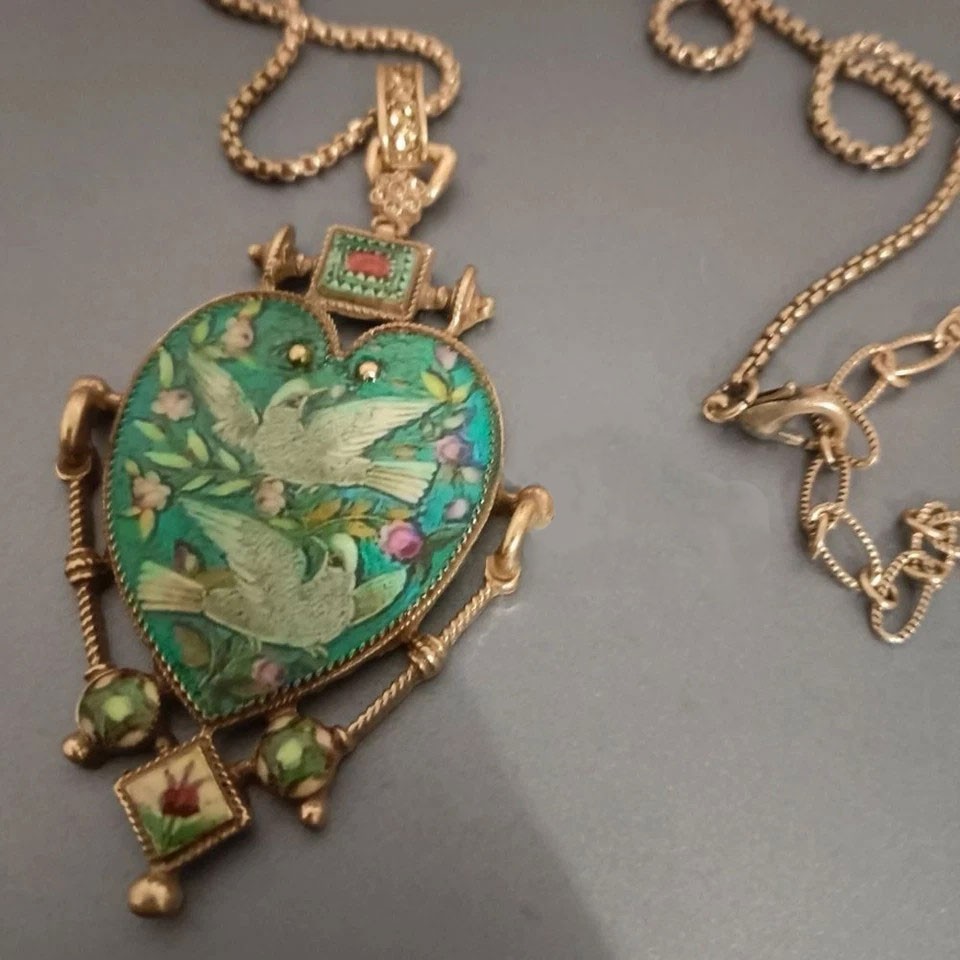 Vintage European Heart Enamel Necklace Unique Dove Inlay Retro Pendant Jewelry##