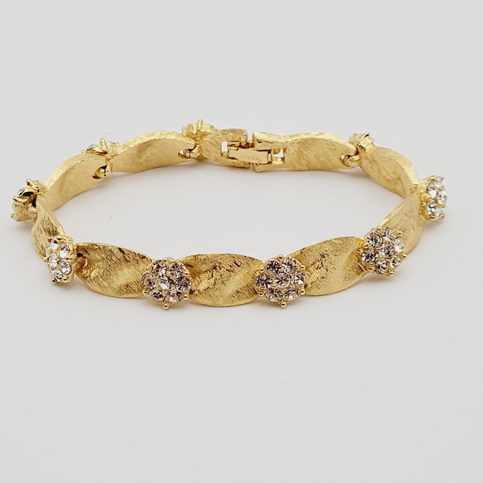 Crown Trifari April Birthday Series Ribbon Flower Clear Rhinestone Link Bracelet