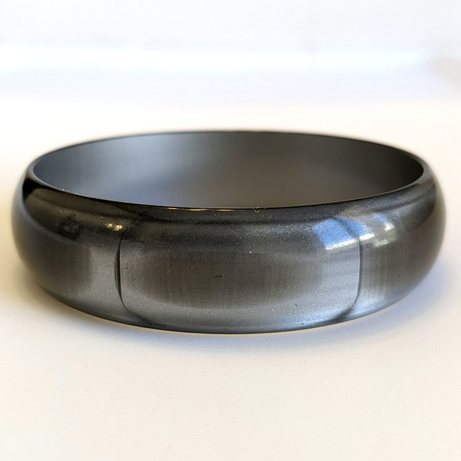 Vintage Silvery Dark Smokey Grey Pearlescent Moonglow Lucite Bangle Bracelet