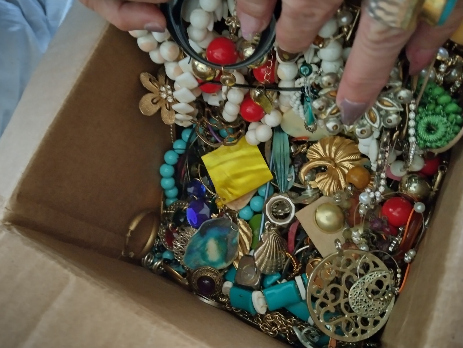 19 + lbs Huge Unsorted Jewelry Lot Vintage to Now Craft repair Sterling Goldfill