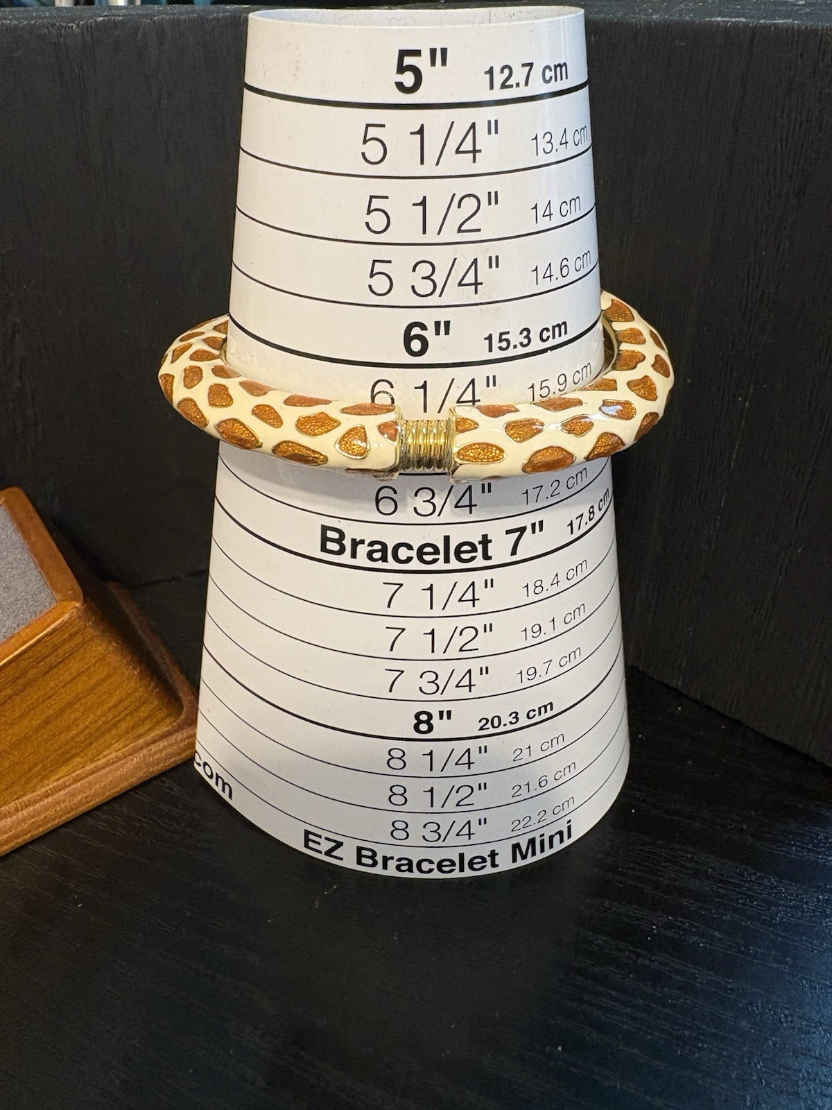 KJL kenneth jay lane bracelet hinged giraffes gold tone enamel vintage 6.5 wow!