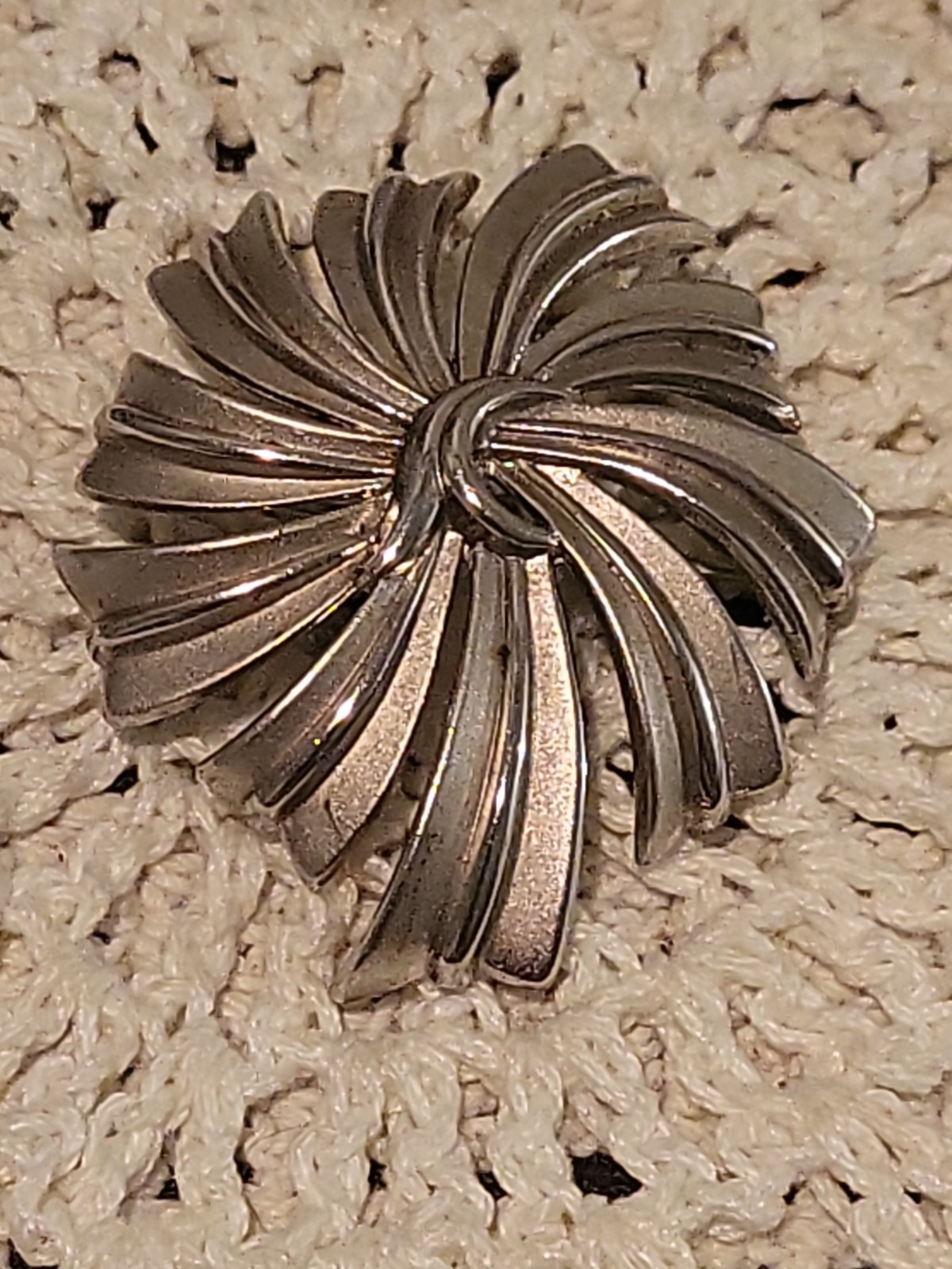 Vintage Signed Crown Trifari Silver Tone Pin Brooch