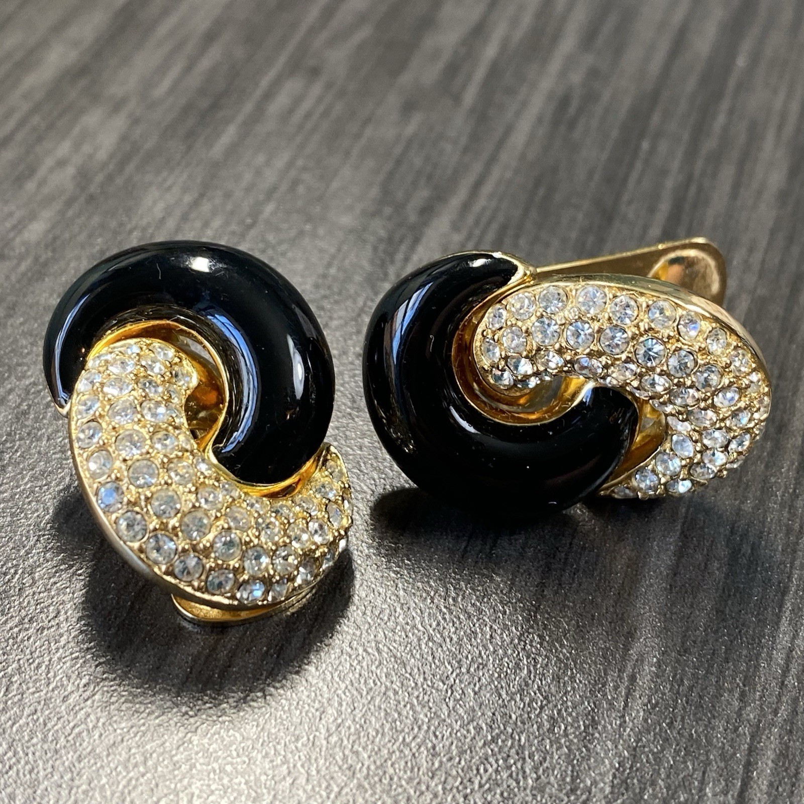 Christian Dior Enamel & Rhinestone Earrings – Chr. Dior Knot Earrings