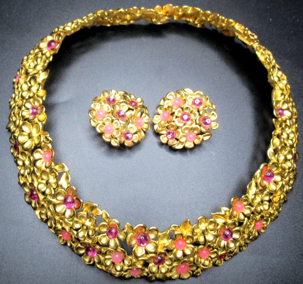 GIVENCHY Pink & Purple Cabochon Flower Collar Necklace Earring Set New in Box!