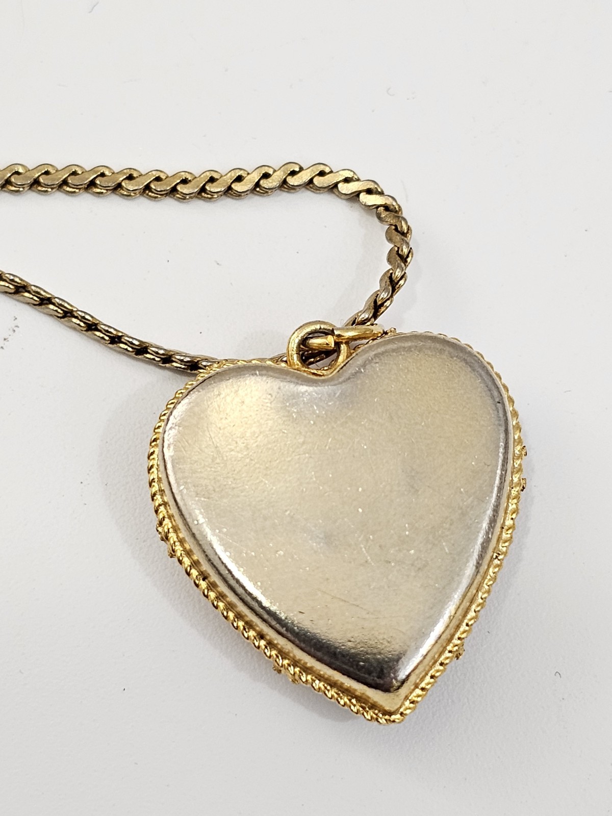 Vintage Micro Mosaic Heart Pendant Necklace Gold Tone Serpentine Chain 24″
