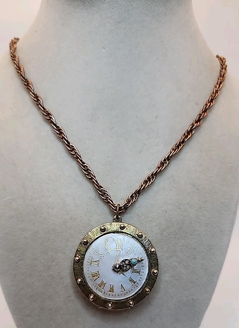 Vintage Gold Tone Faux Watch Locket Pendant Necklace SEE DESCRIPT. & PICS 26″