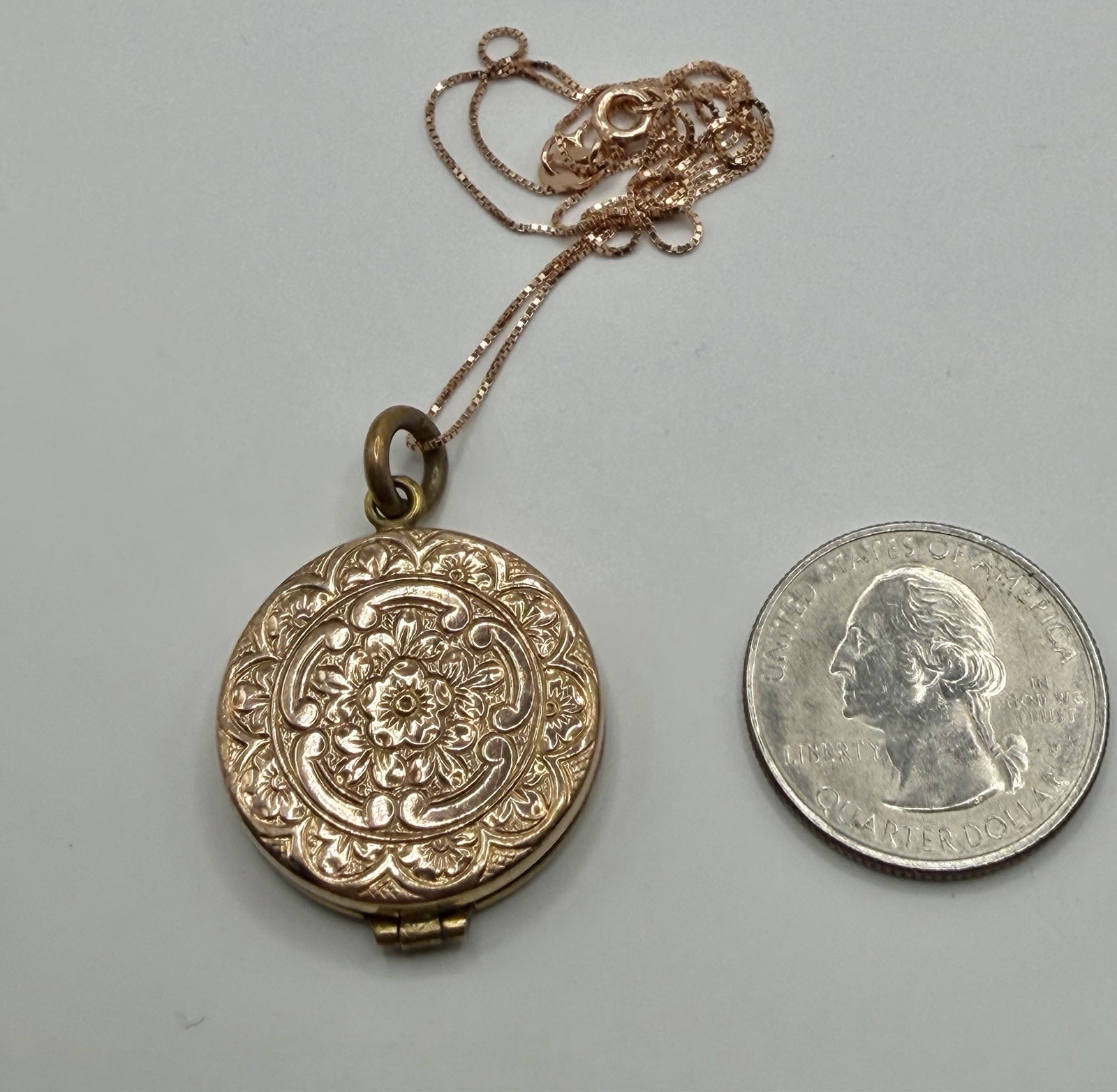 Antique Double Sided Rose Rolled Gold Flowers & Ribbon Design Locket Necklace