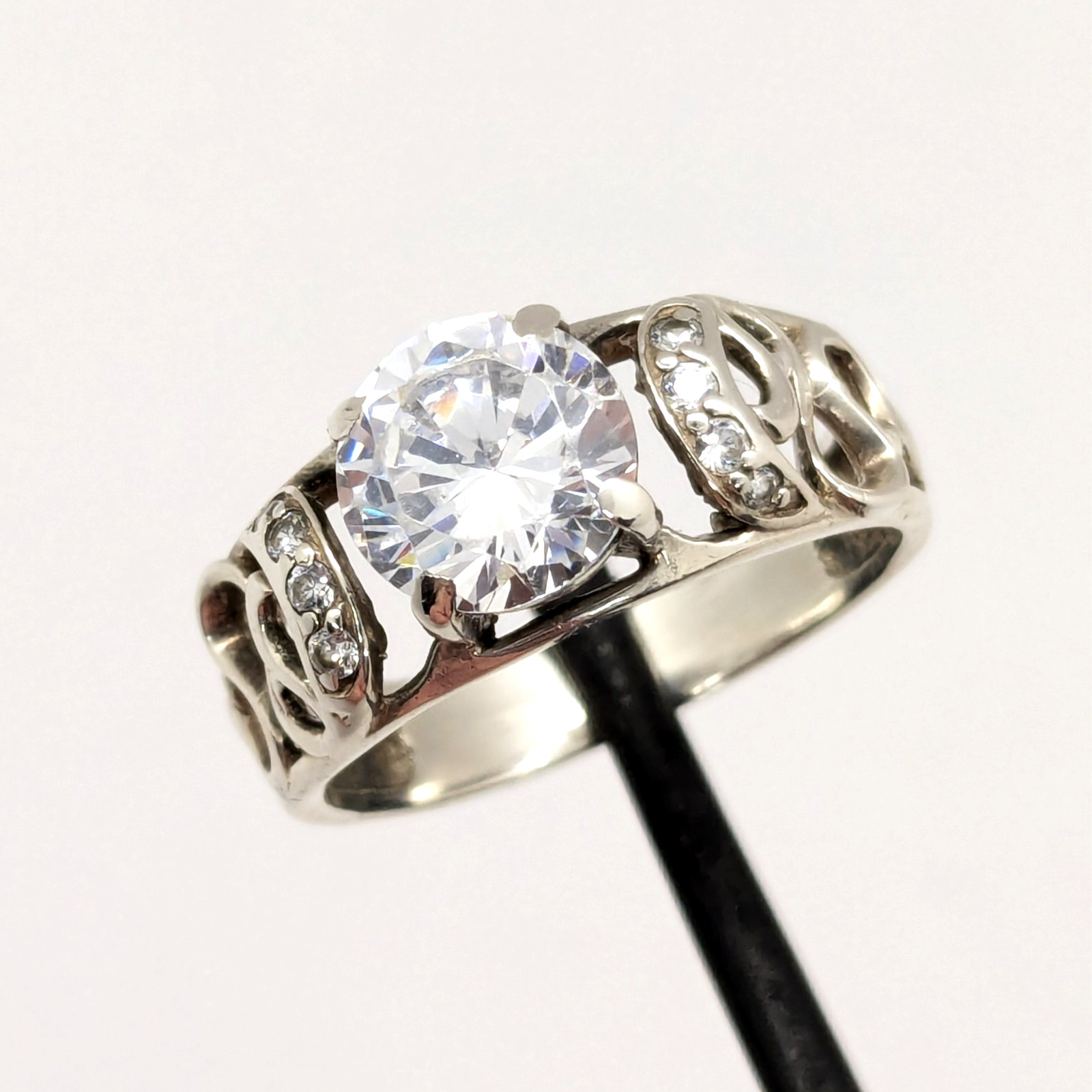Vintage Elegant RING Silver 925 with Bright Stone -size: 8.75US (18.5mm)| UA #56