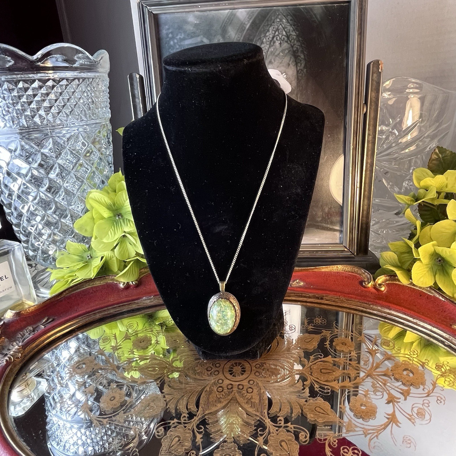 Vtg Lucite Confetti Cabochon Necklace – Converted Earring – Engraved Bezel – 18”