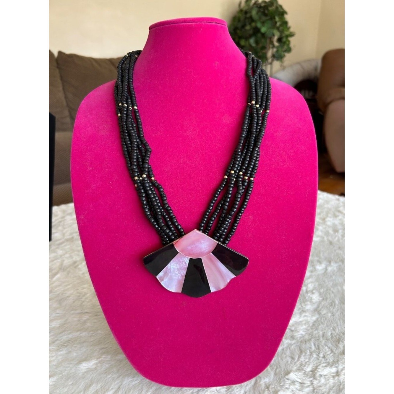 VTG 80’s Beaded Necklace Pink & Black Abalone Shell Fan Pendant Statement Piece