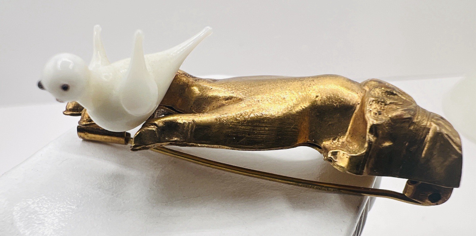 Art Deco Hand Pin / Brooch Holding Milk Glass Bird Figure – France