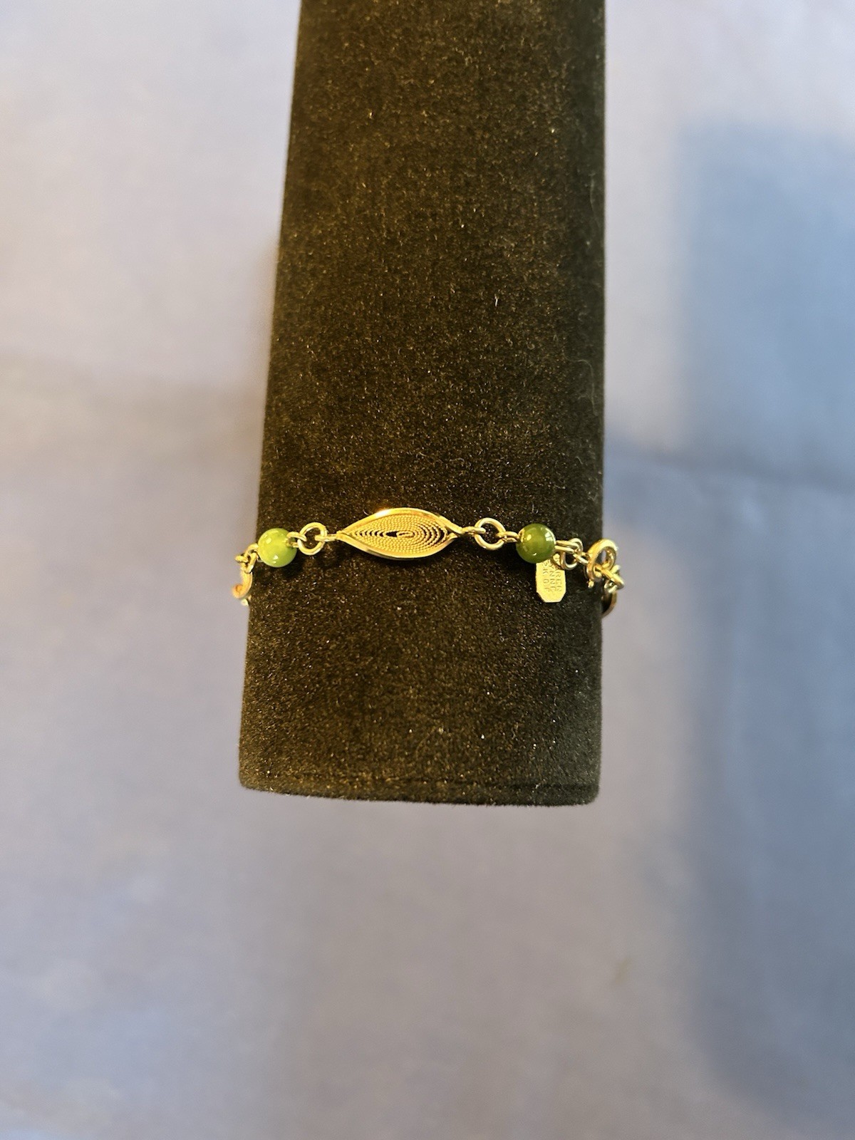 Vintage 1/20th 12kgold filled Asian jade beads Karen Lynne bracelet size 7 inch