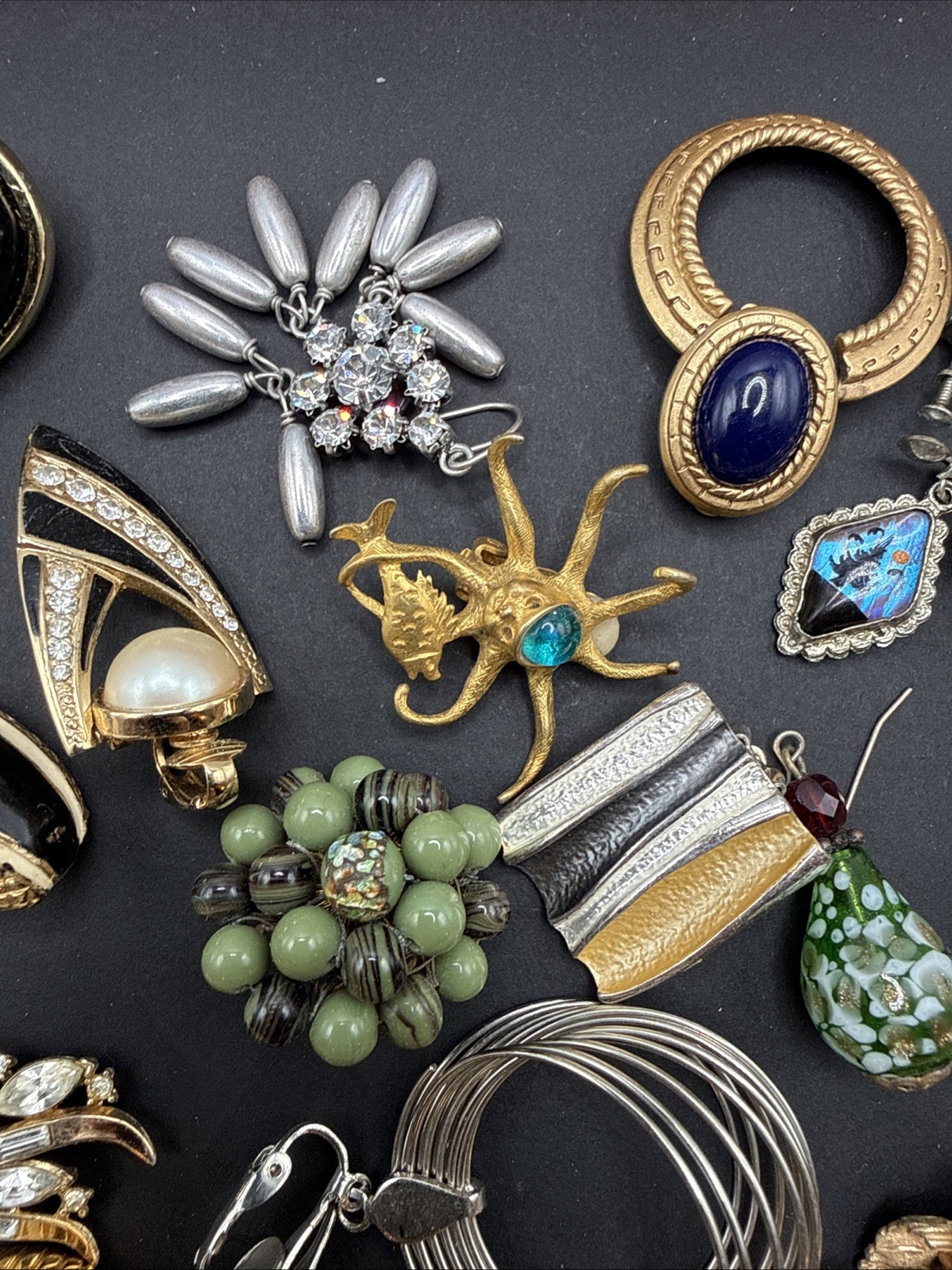 Lot Of SINGLE Earrings Mostly Vintage Clip On – Parts Craft – Some Signed E3-11